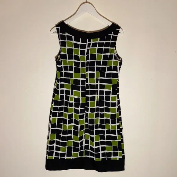 Checker Dress - Picture 2 of 6